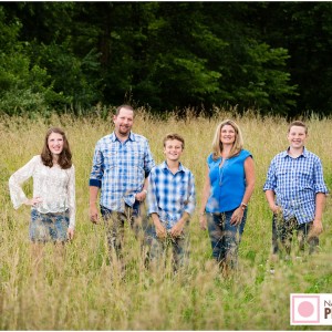 Family pictures amid rural setting in Zionsville.